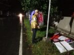 Hujan Deras Temani Satpol PP Palangka Raya Bongkar Ratusan APK Pemilu 2024